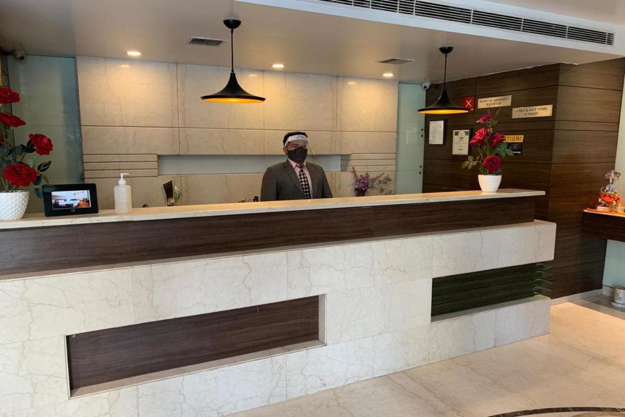 Hotel Narula'S Aurrum Amritsar Exterior photo
