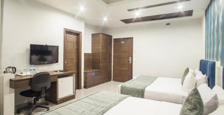 Hotel Narula'S Aurrum Amritsar Exterior photo