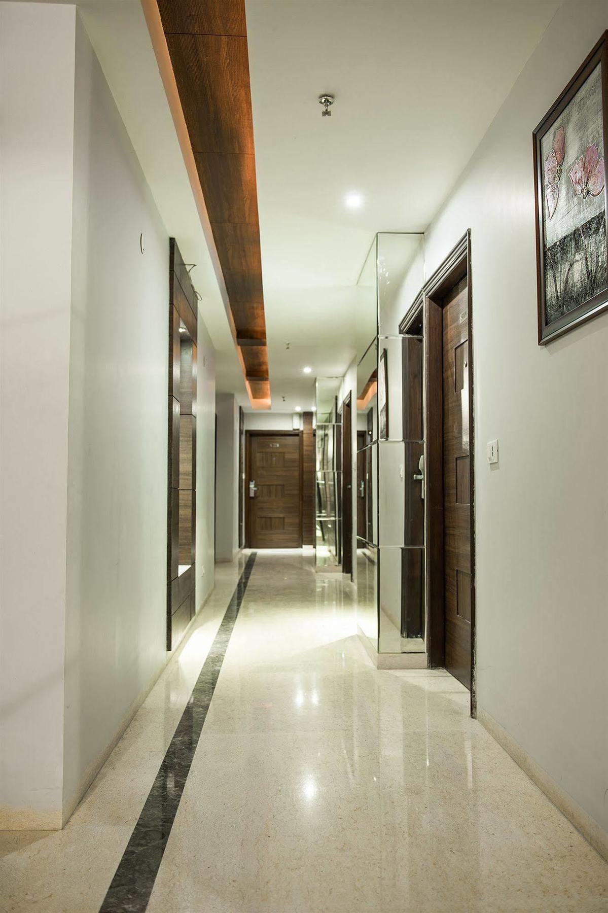 Hotel Narula'S Aurrum Amritsar Exterior photo